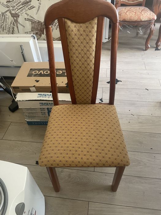 Продам стол ручной роботы в хорошом состоянии