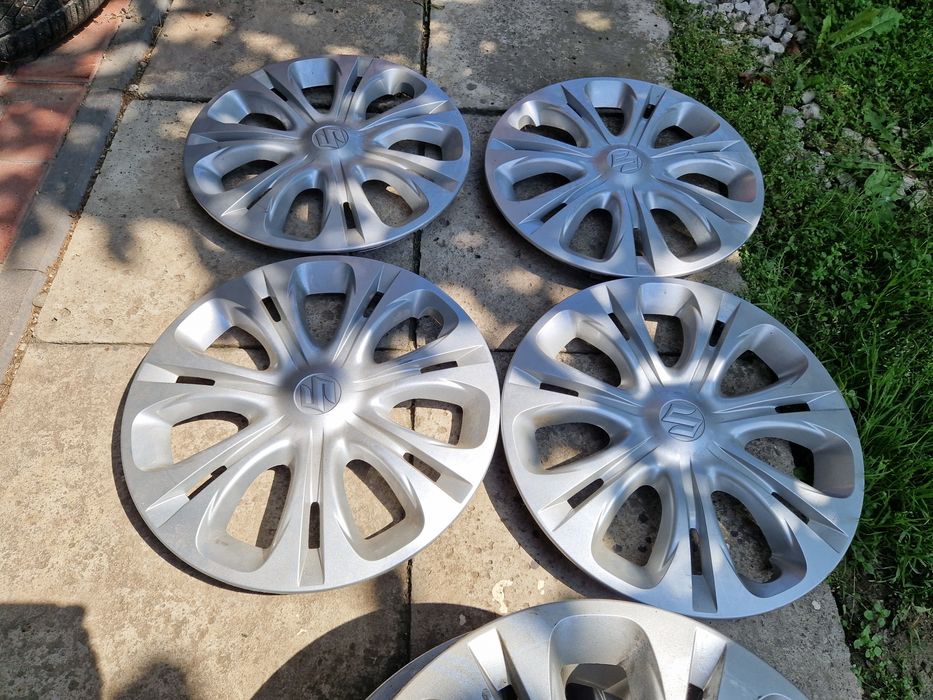 Kołpaki suzuki oryginalne r16 stan bardzo dobry