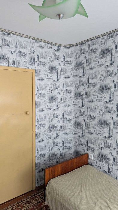 Продається 2 кімнатна квартира по кільцю!