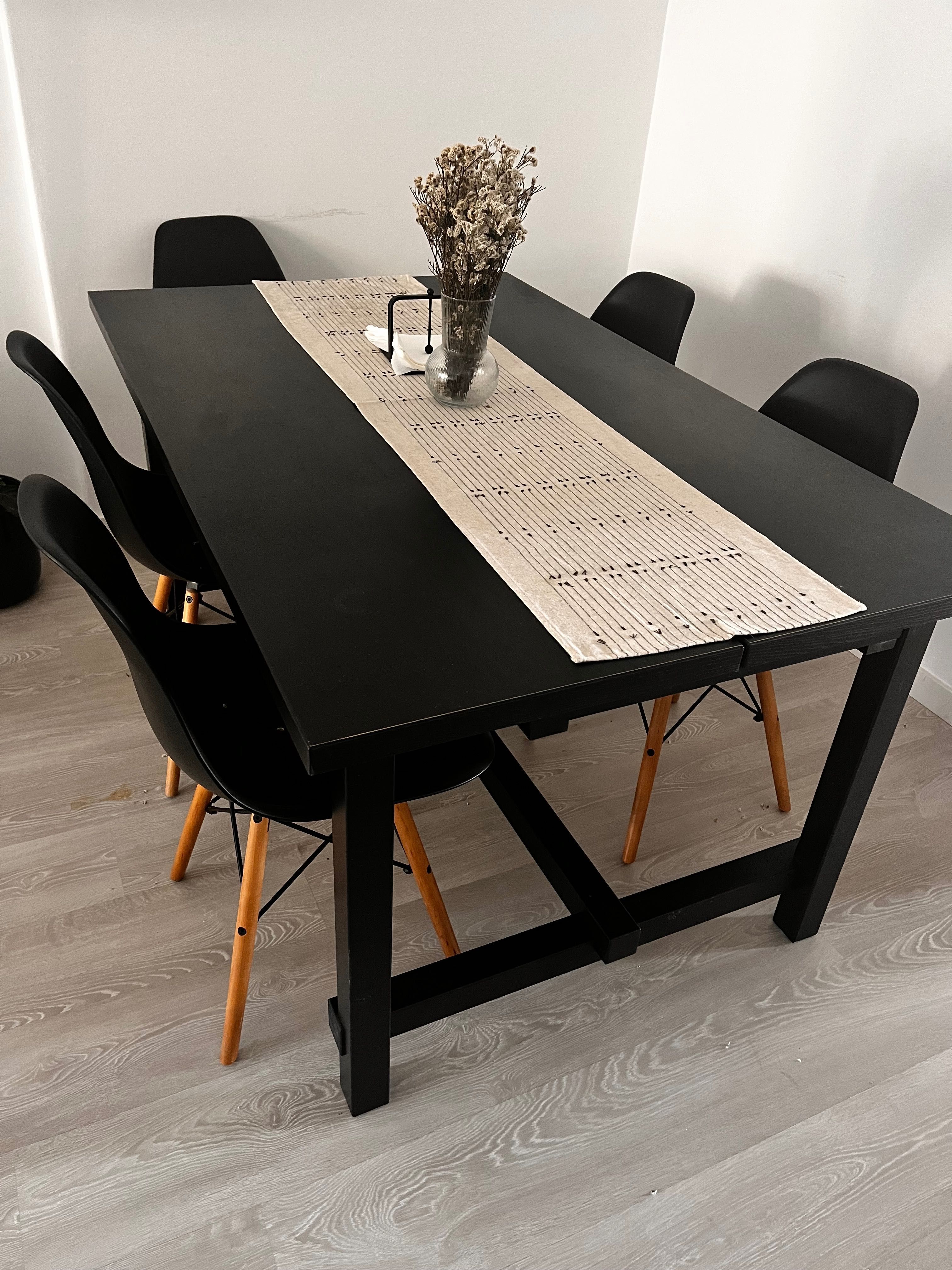 Mesa de jantar extensível