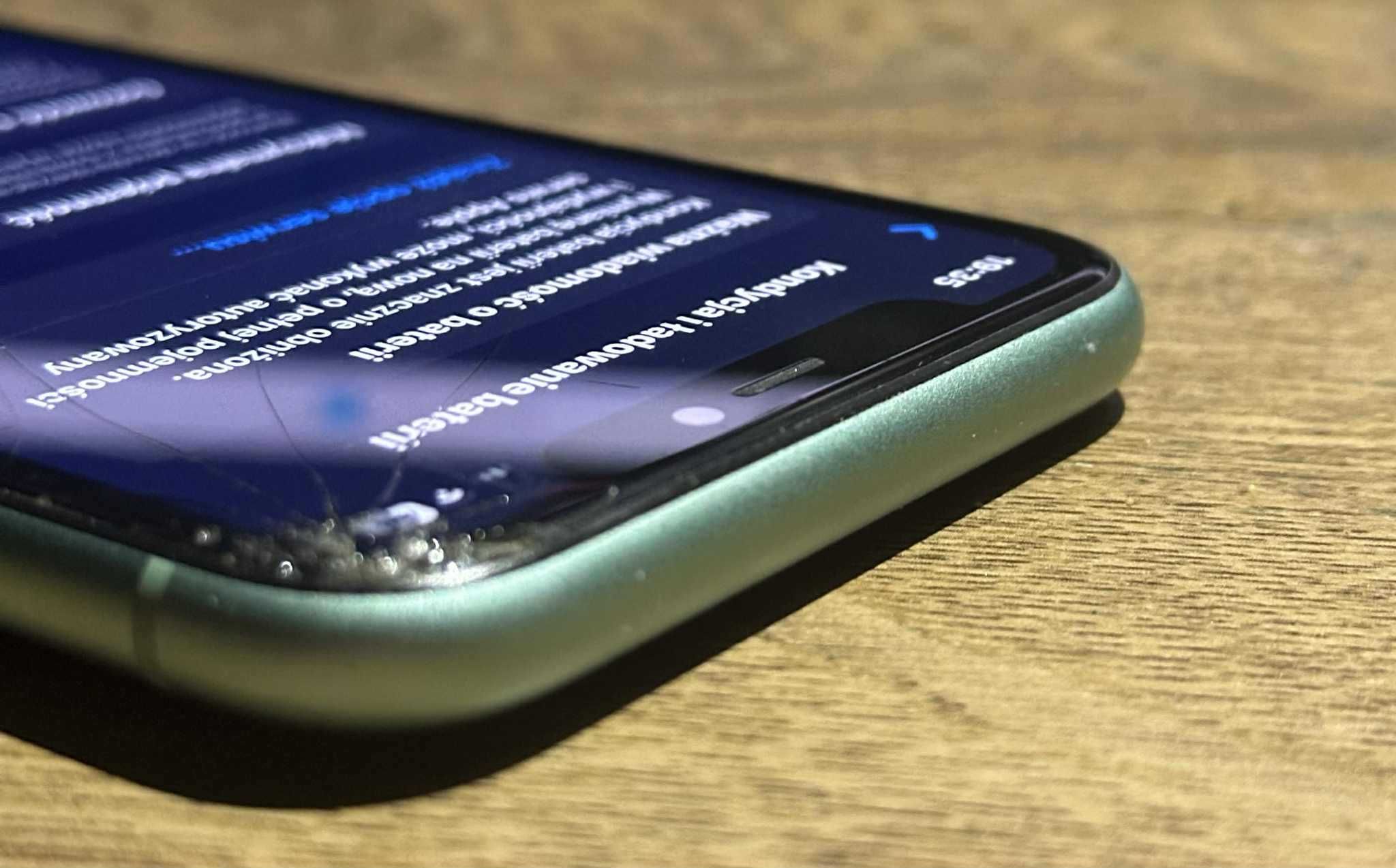 iPhone 11 Pudełko wszystko sprawne brak jakichkolwiek blokad