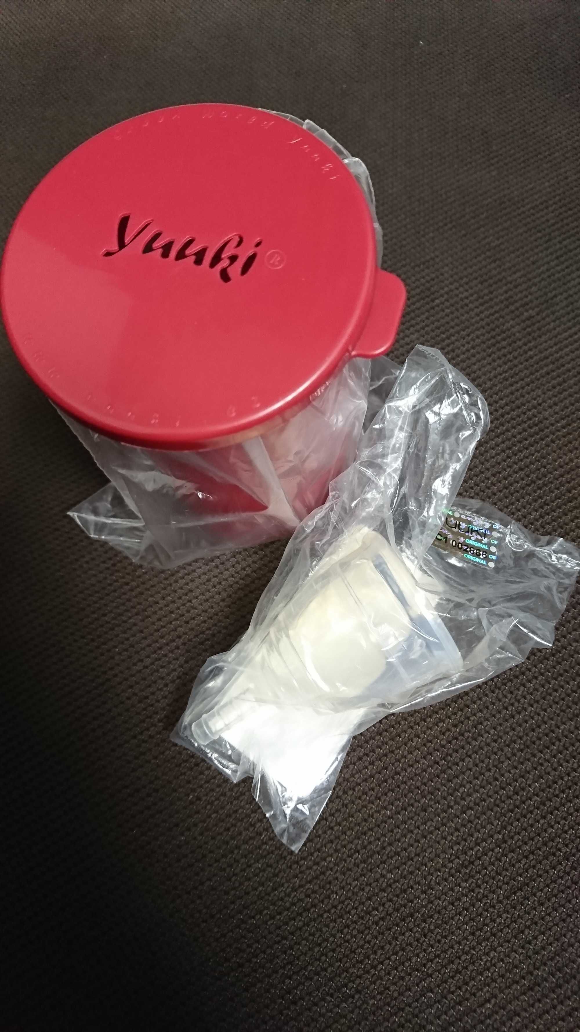 Kubeczek menstruacyjny - Yuuki Soft. Zestaw - rozmiar S + pojemnik