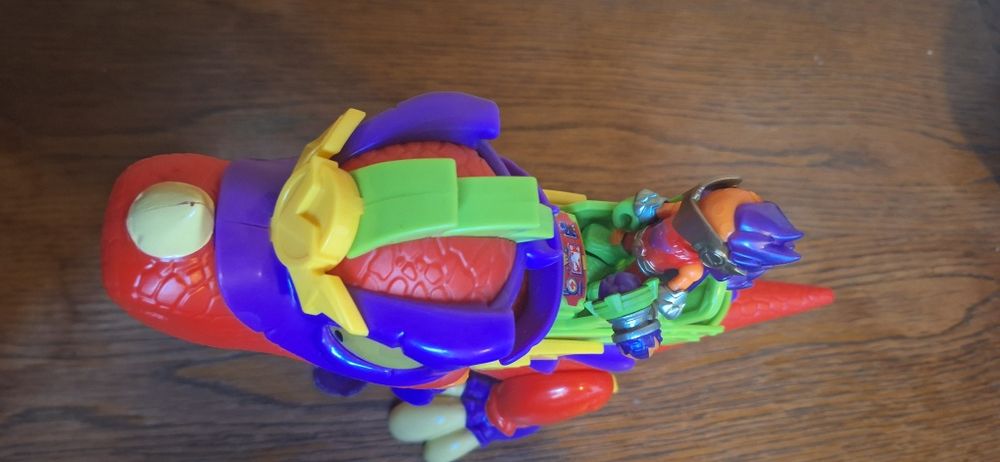 Superdino V-REX z 2 figurkami SuperZings