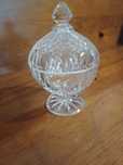 Taça de cristal com tampa