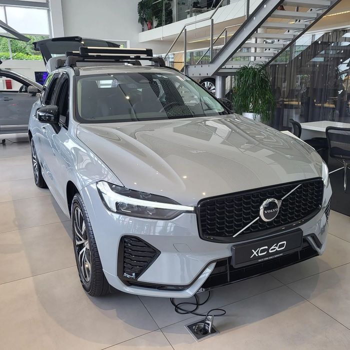 Volvo XC 60 B5 benzyna AWD Plus Dark, Serwisowany, Salon PL