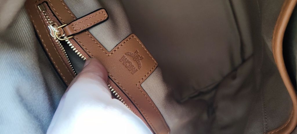 MCM nowa oryginalna torebka dwa paski skóra monogram visetos