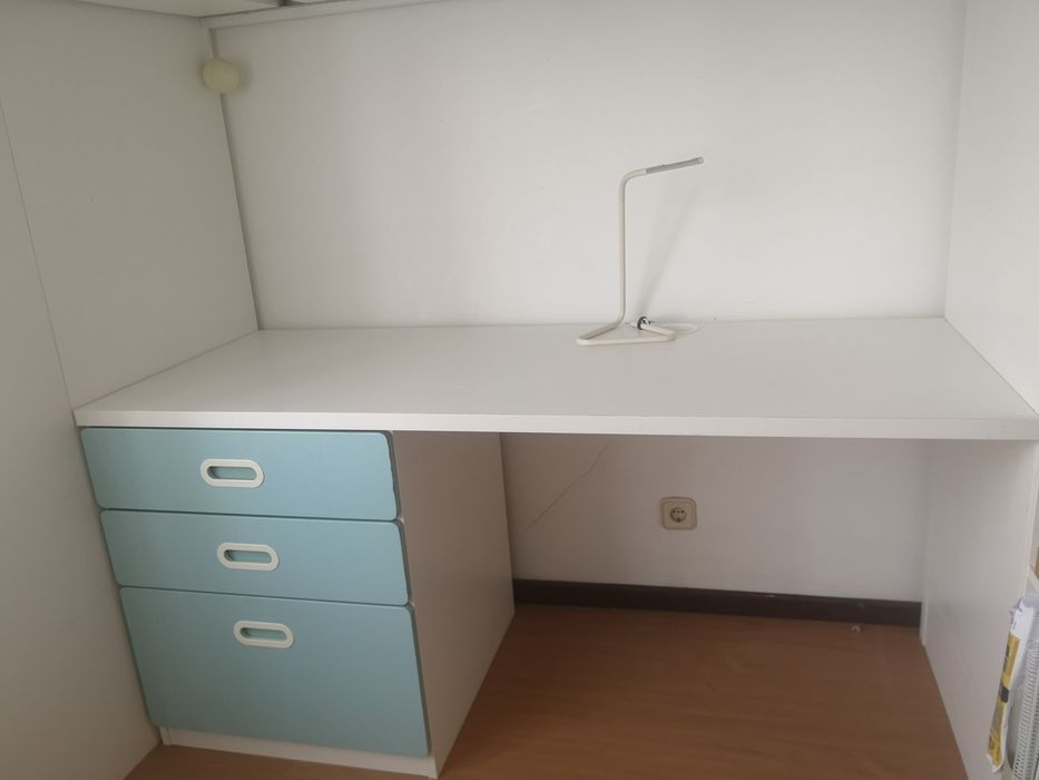 Cama Beliche Ikea com colchão