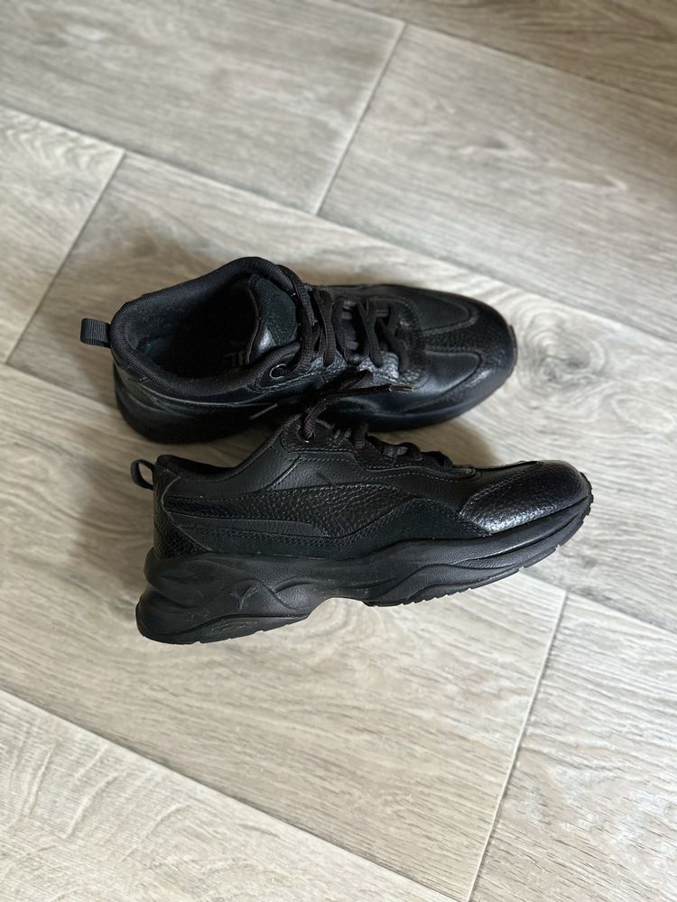 Кросівки Puma Cilia 38.5