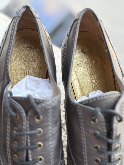 Botins em pele (nunca usados) HAITY (tam 38)