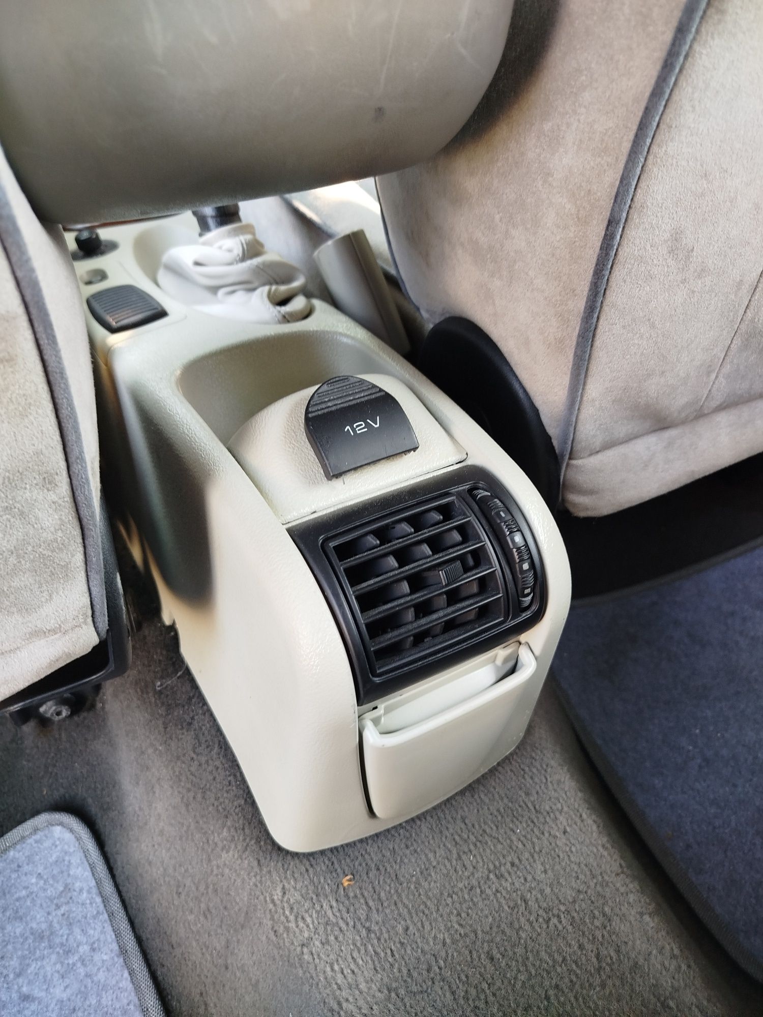 Lancia Lybra 1.9 jtd, vendo ou troco