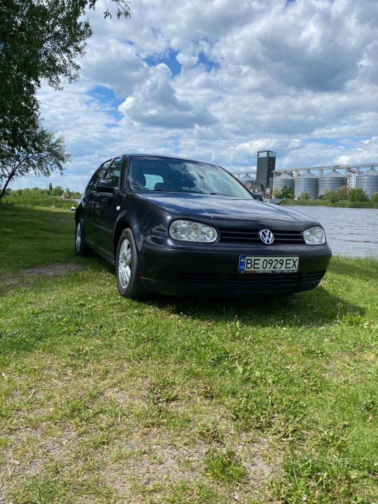 Продается Golf 4 1.6FSI