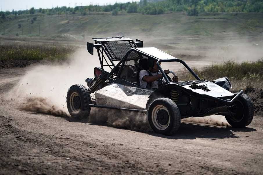 Багги . с двигателем ваз - 09 . инжектор .