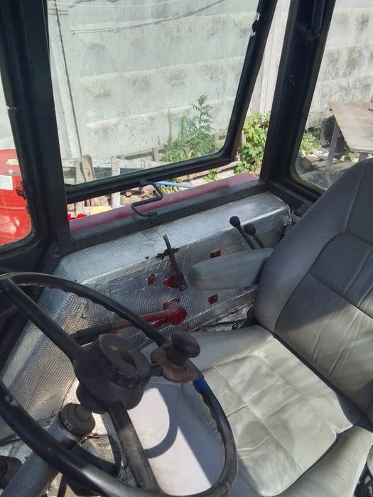 Трактор-погрузчик-кун.ковш 1.2куба. ЮМЗ 6. На ходу.