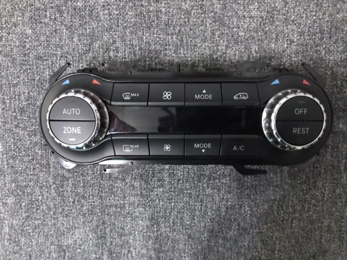 Commando ac automatico mercedes
