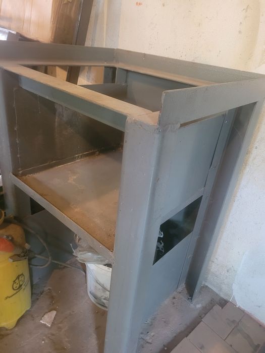 Stół stalowy 90 cm