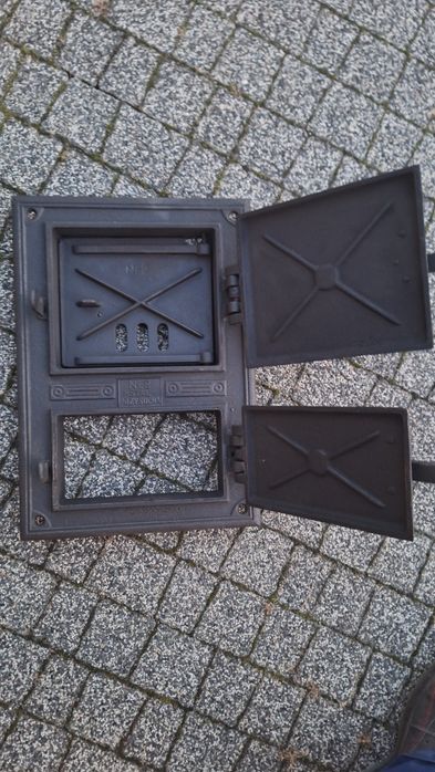 drzwiczki żeliwne do pieca