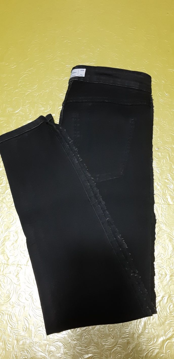 Calças pretas Bershka 36