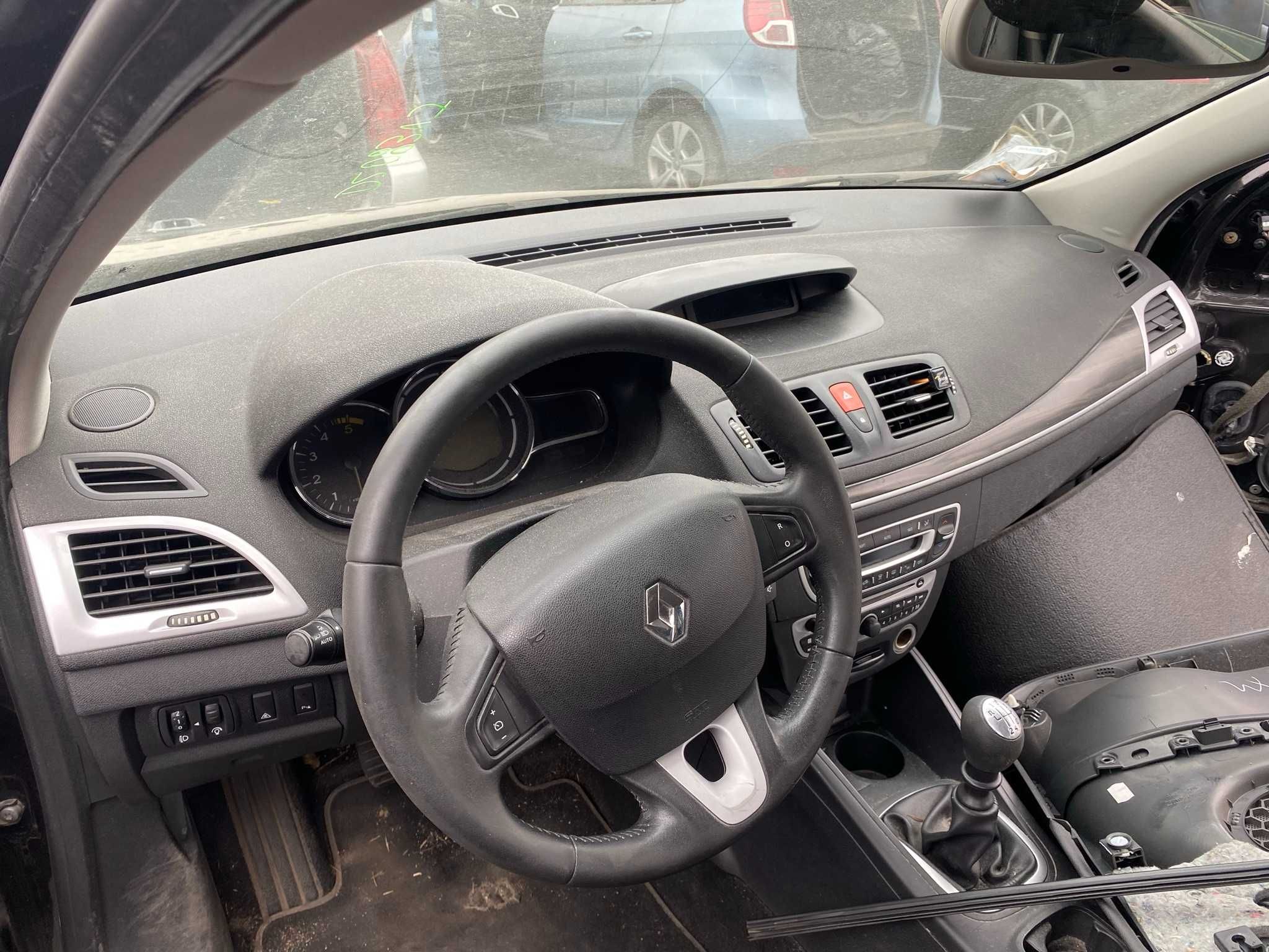 Renault Megane III  Konsola kokpit poduszki airbag + pasy/napinacze