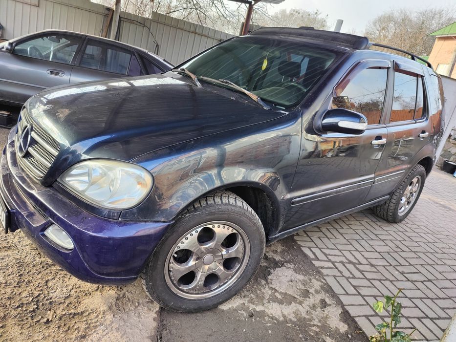 Эксклюзив: Mercedes-Benz ML 320 панорамный люк.