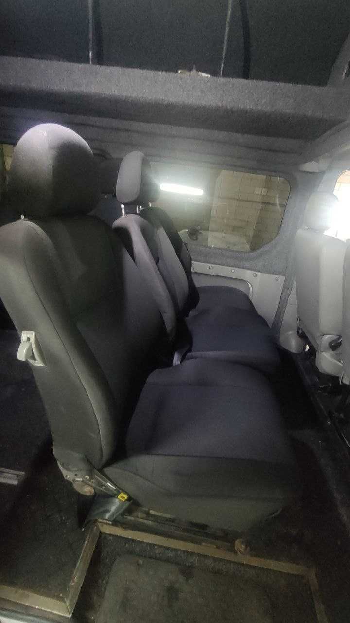 Opel Vivaro 2.0 HDI Extra Long Високий, пасажир, 6-ступка