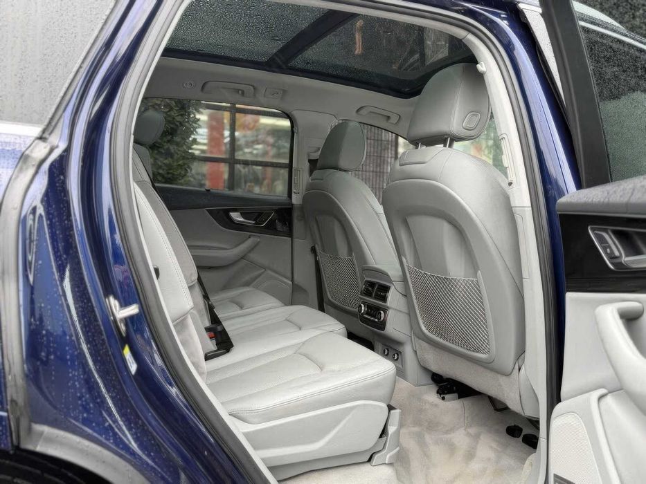 Audi Q7 quattro Premium Plus      2019