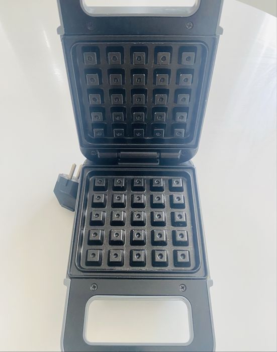 Сендвічниця Silver Crest SDSWM 600 A1, Вафельниця