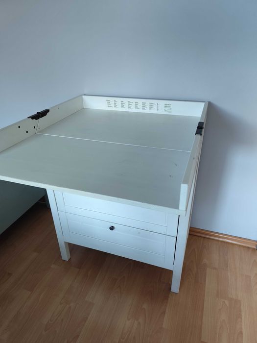 Przewijak Ikea Sundvik przewijak biały drewniany