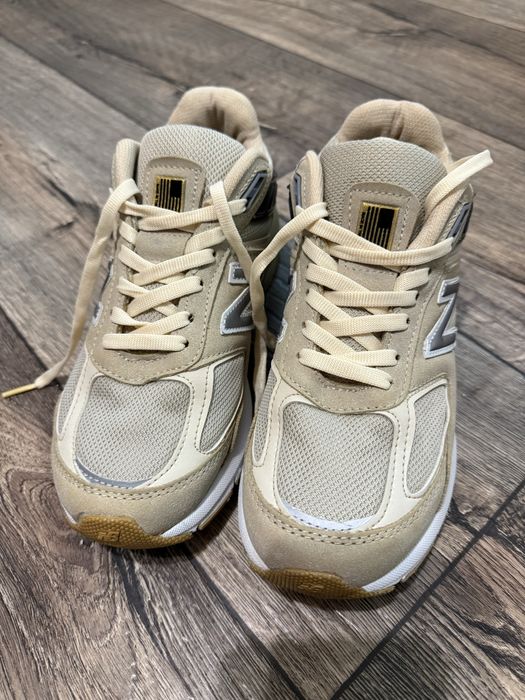 Кросівки New Balance 990v5