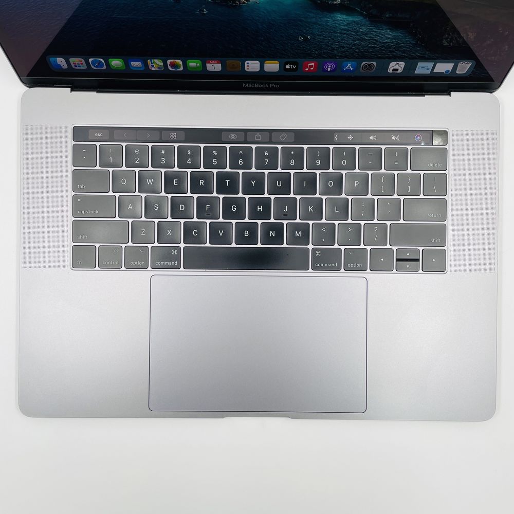 Магазин Apple MacBook Pro 15 2017 i7 16GB RAM 256GB SSD IL2796