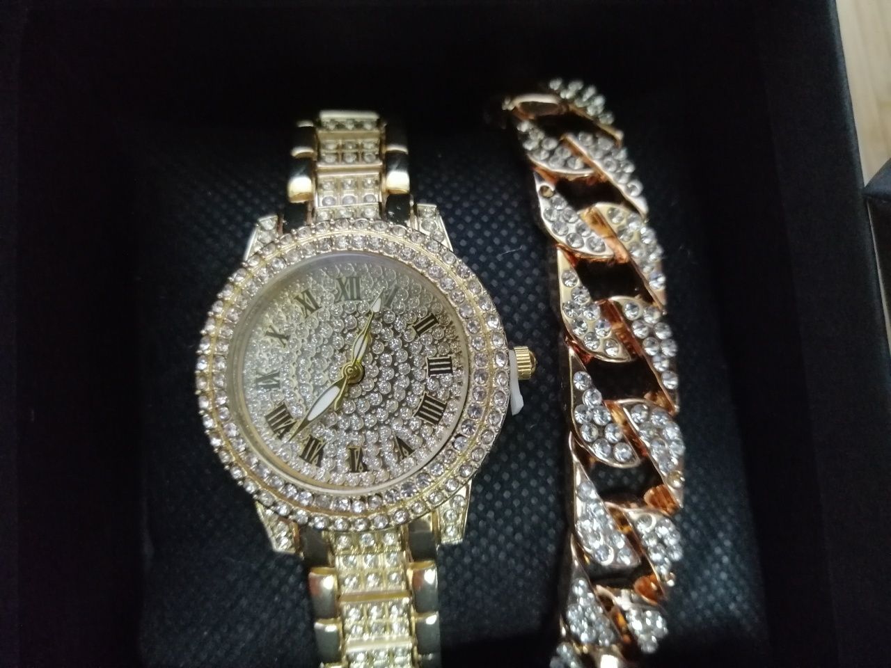 Zegarek plus bransoletka damska mocna zestaw dla kobiet