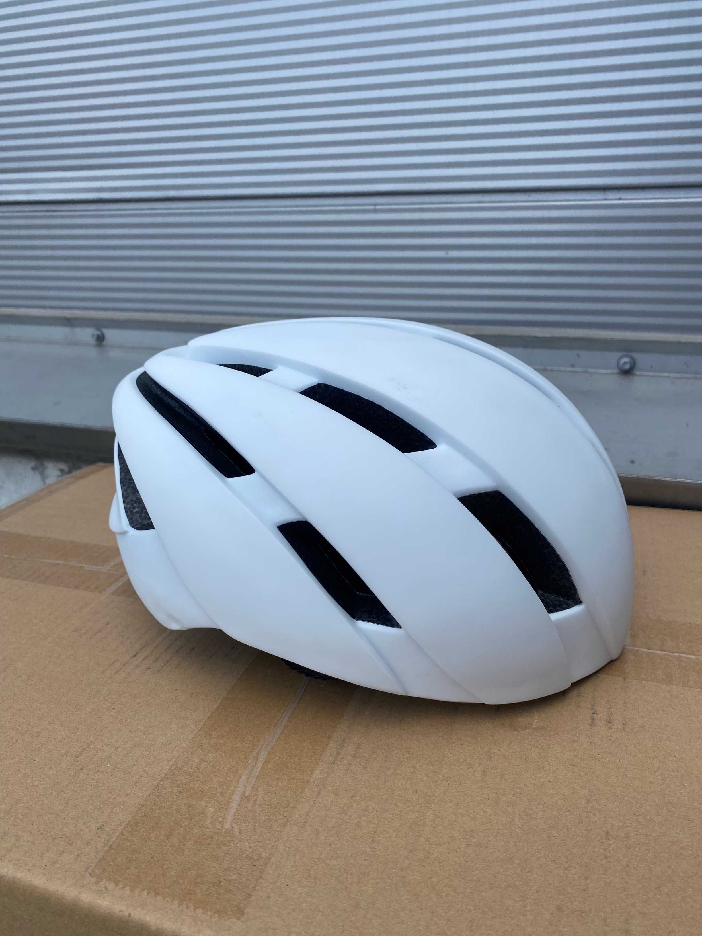 Kask Skateboardowy 58-64cm