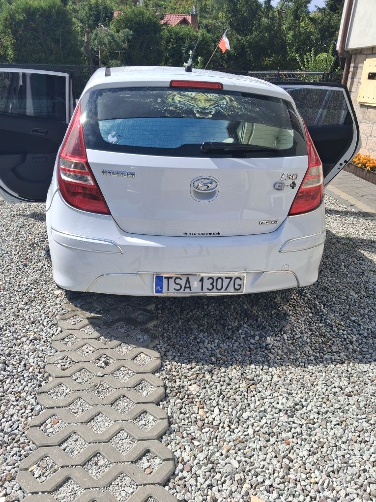 Hynday i30 2010disel 1.6poj