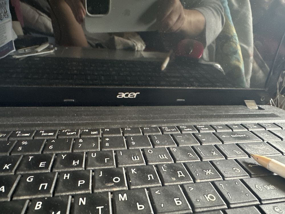 Продам ноутбук ACER Aspire E1-531 intel