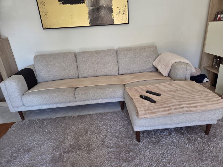 Sofá usadoGato preto