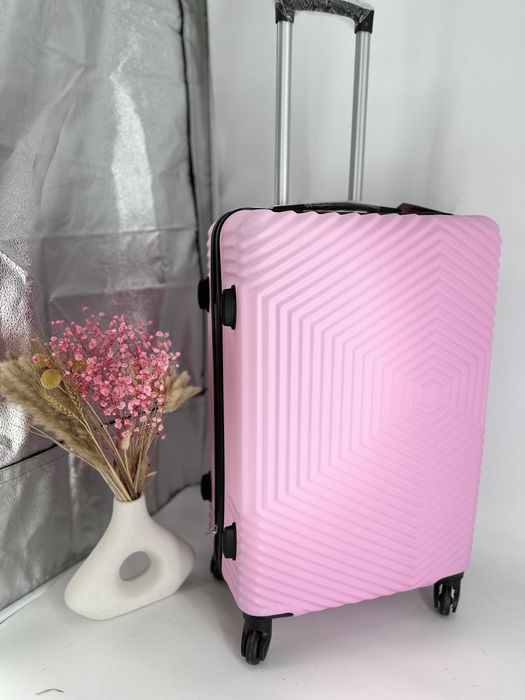 Nowa walizka średnia - Galanteria Matejko