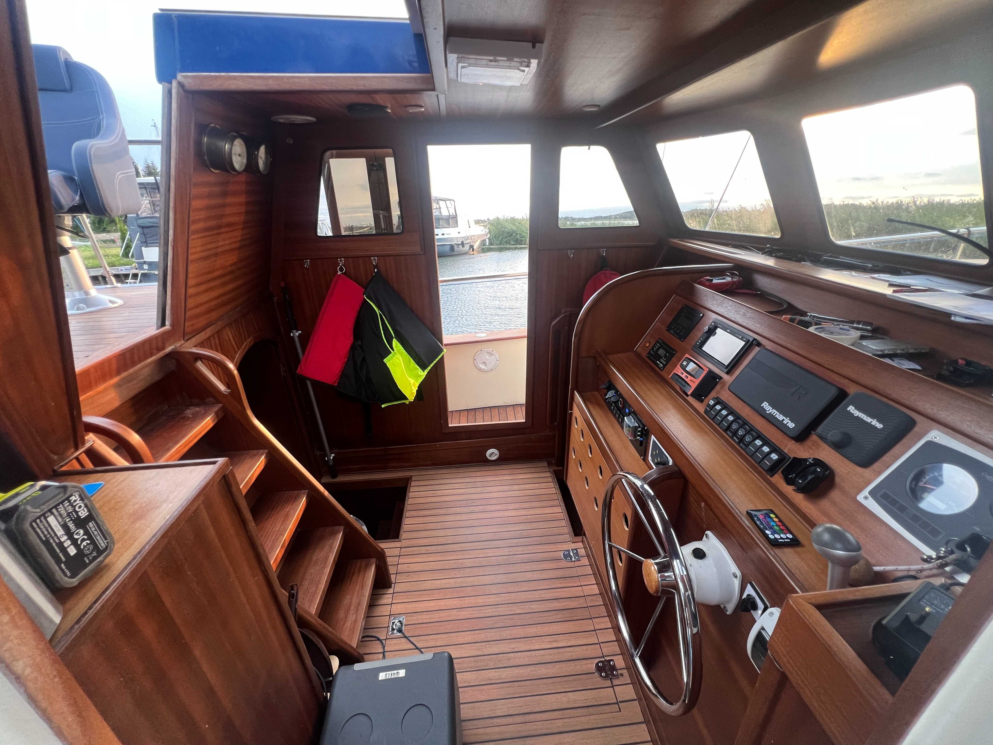 Jacht motorsailer