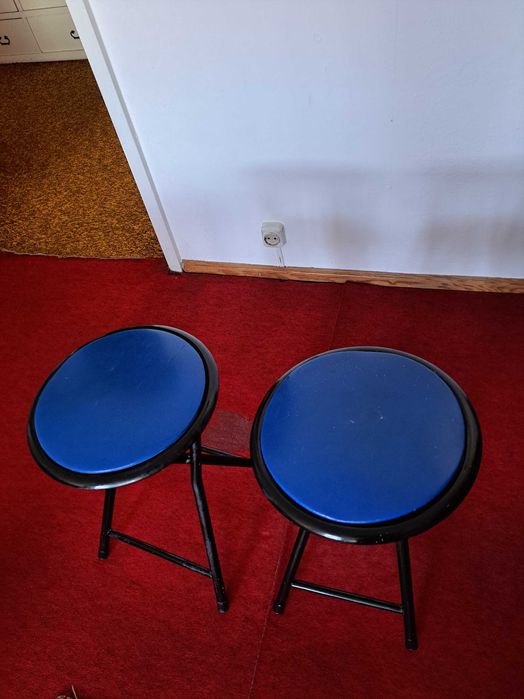 Metalowy skladany  taboret  kpl 2 sztuki