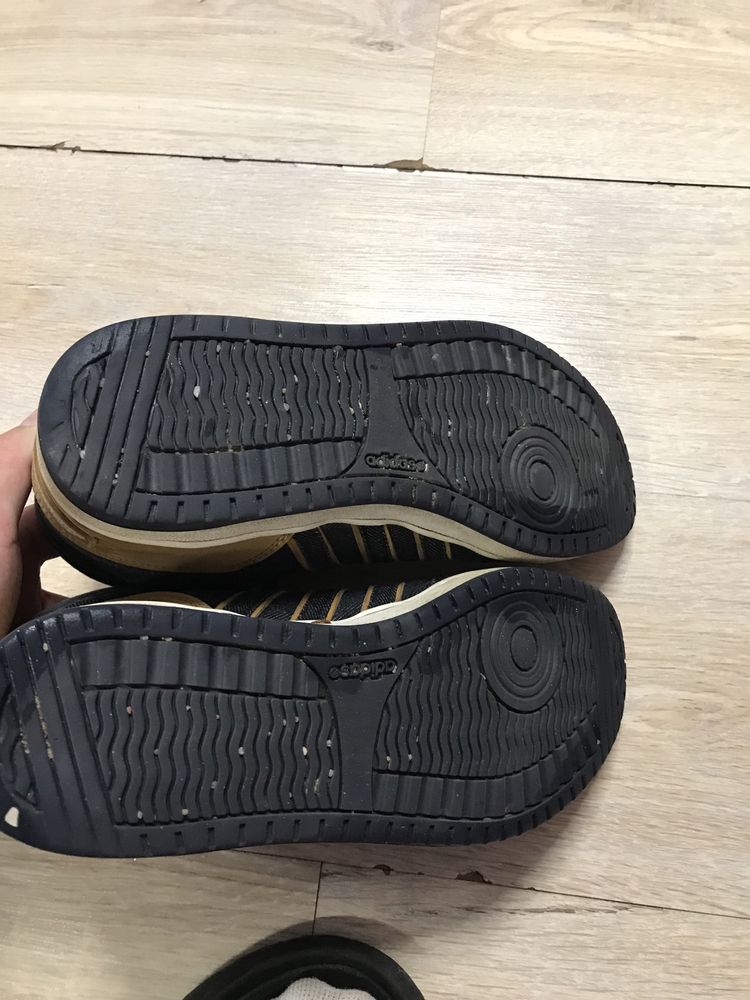 Buty Adidas Neo 41 rozmiar
