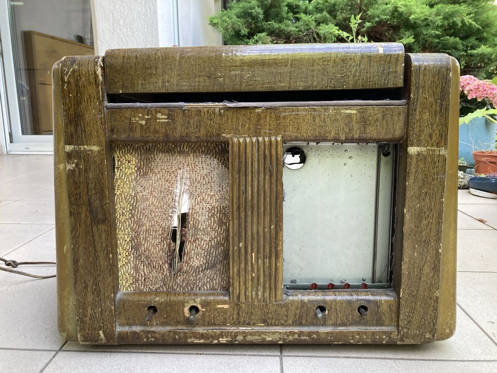 Radio ural na części