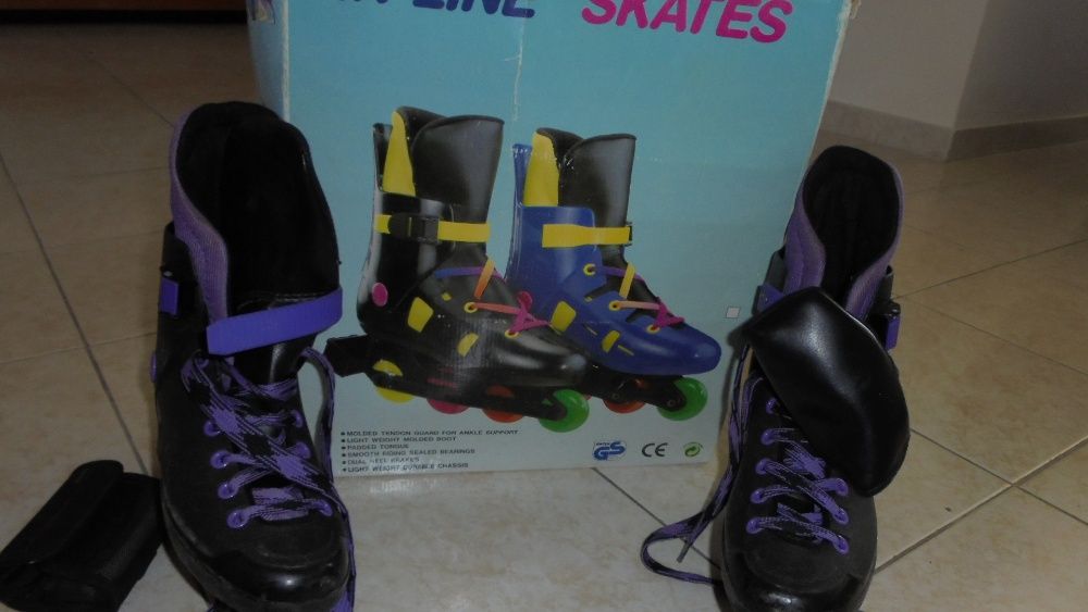 Volante com pedais mais patins em linha