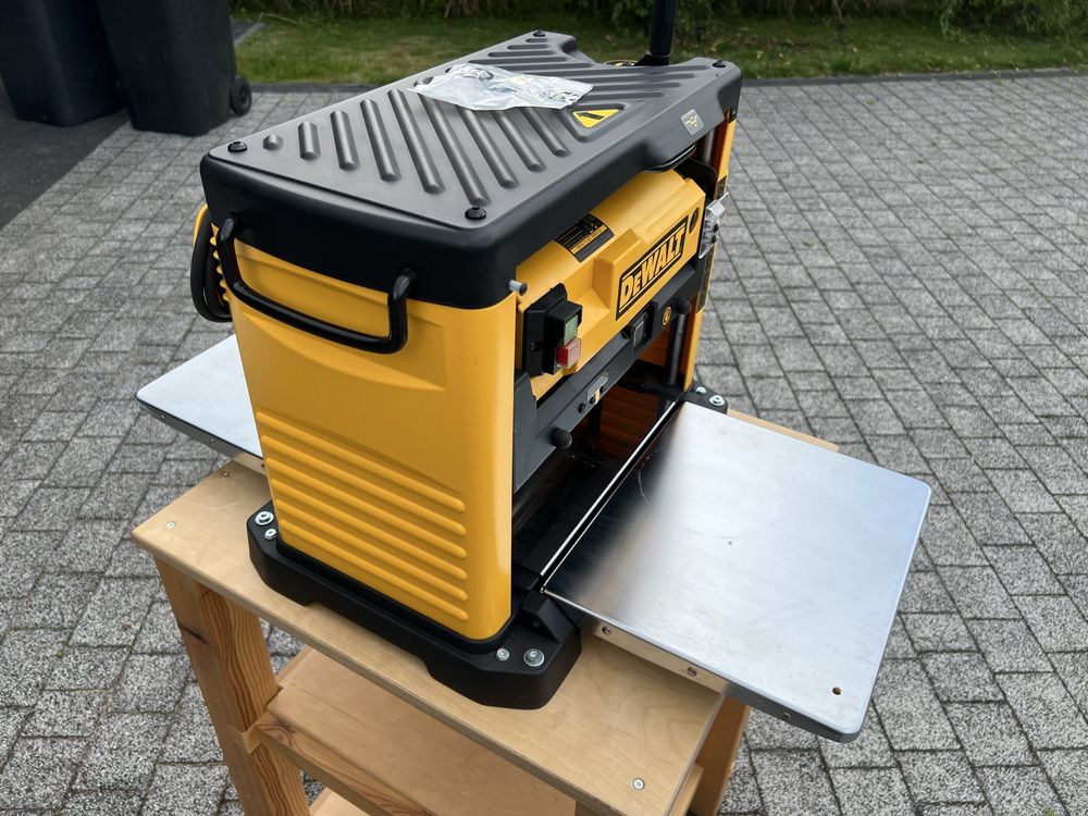 Grubościówka Dewalt DW733