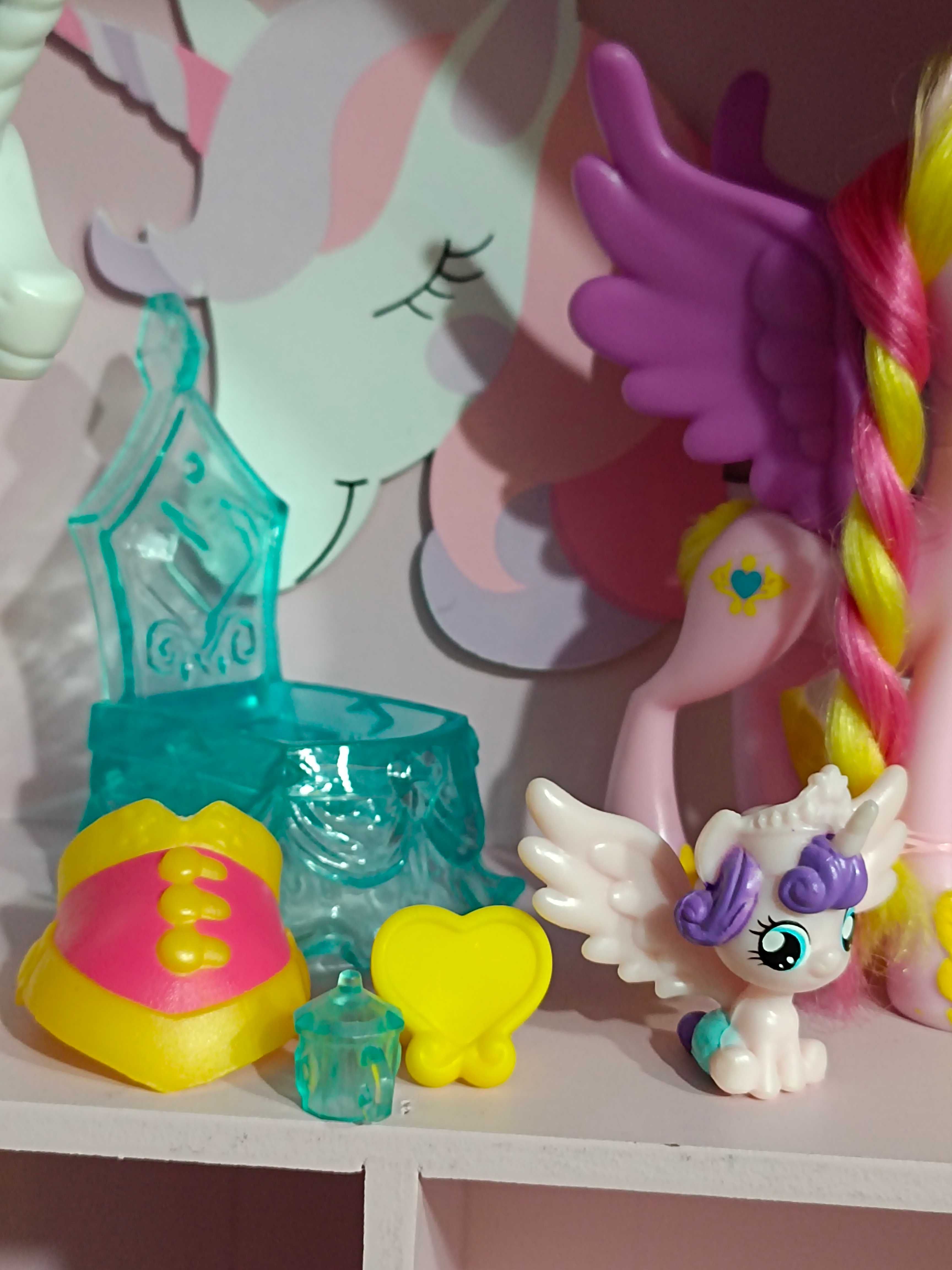 My Little Pony Princess Cadance Shining Flurry rodzina G4  figurka MLP