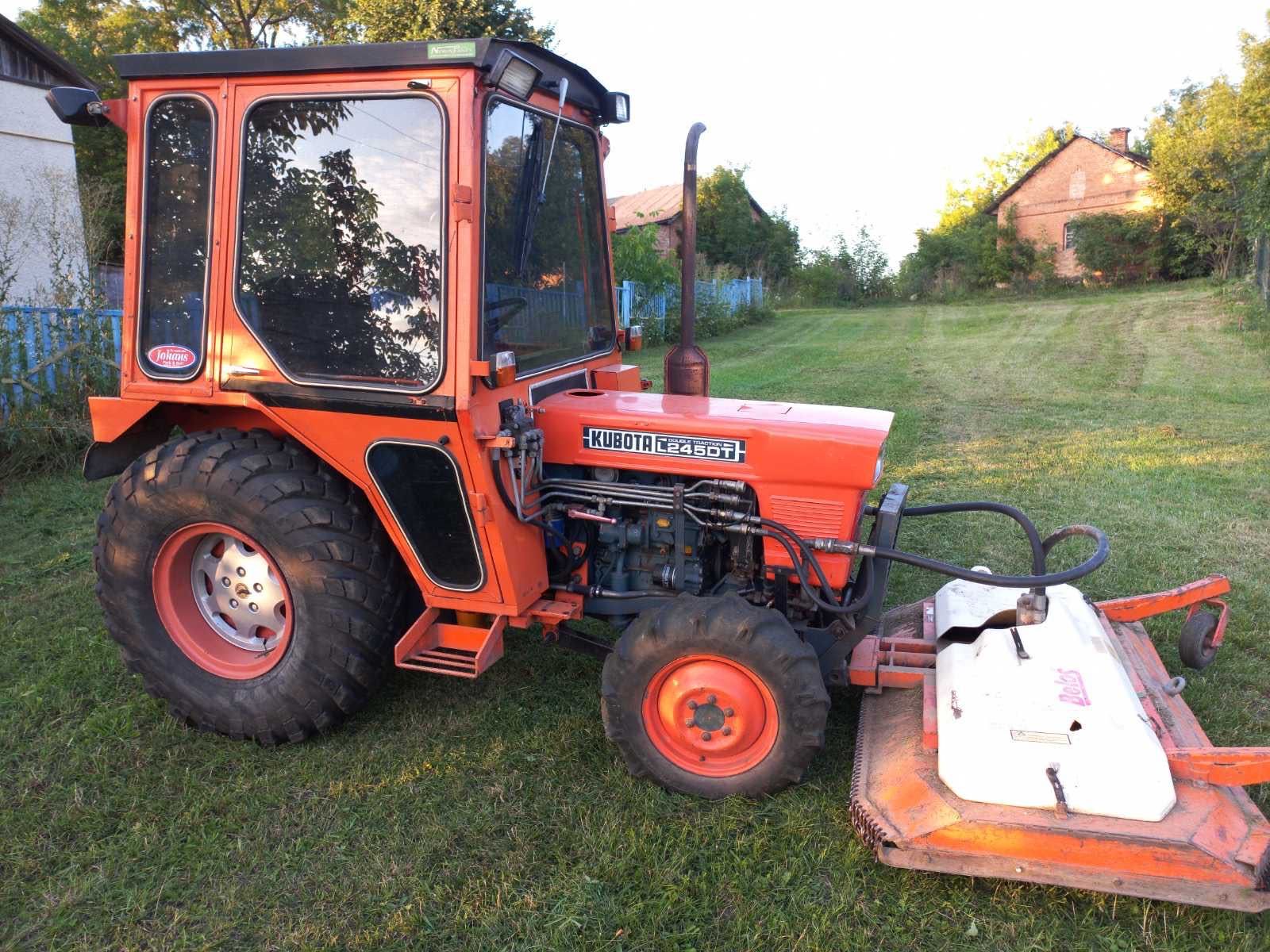 Трактор Kubota L245