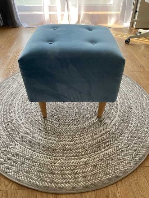 Zestaw - Sofa + podnóżek