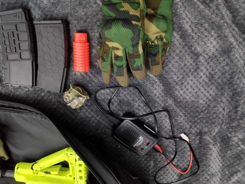 Airsoft - G&G CM16 WILD HOG 9 c, holográfica,Mais