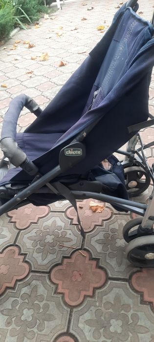 Продаю детскую  пргулочную коляску