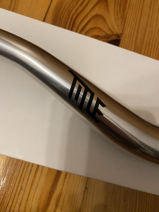 Sprzedam srebną kierownice title