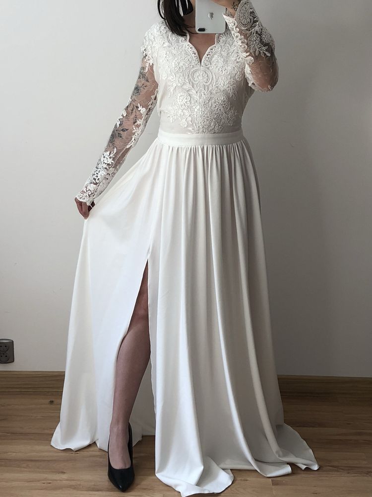 Biała długa MAXI suknia ślubna styl boho z rozcieciem na noge EMO 46