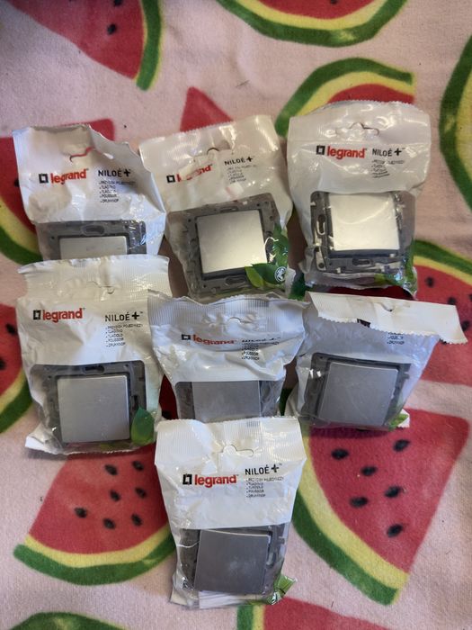 Przycisk pojedynczy Legrand Niloe