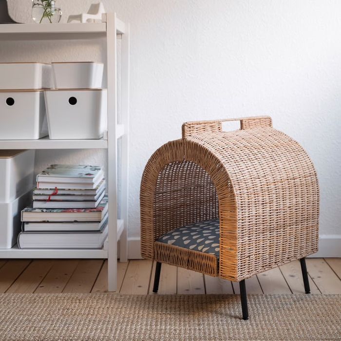 Ikea Domek dla kota, na nóżkach, rattan